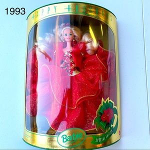 Unopened 1993 Holiday Barbie ❤️ Perfect Christmas Gift!